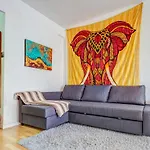 Apartment Araia By Hello Homes